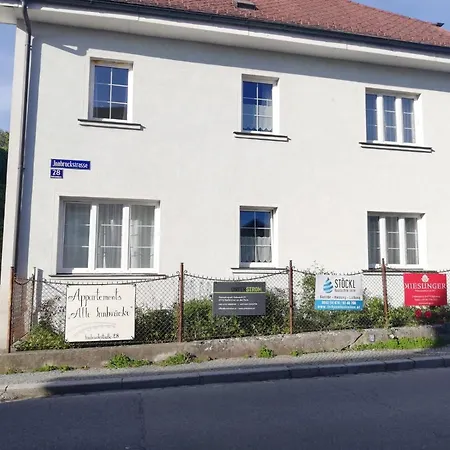아파트 Alte Innbruecke